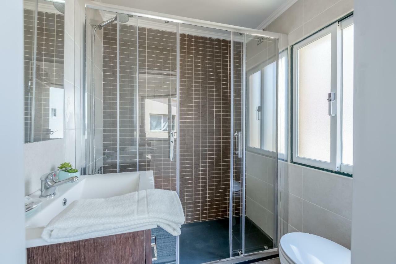 Bright & Spacious Alfama Apartment, By Timecooler Lisboa Ngoại thất bức ảnh