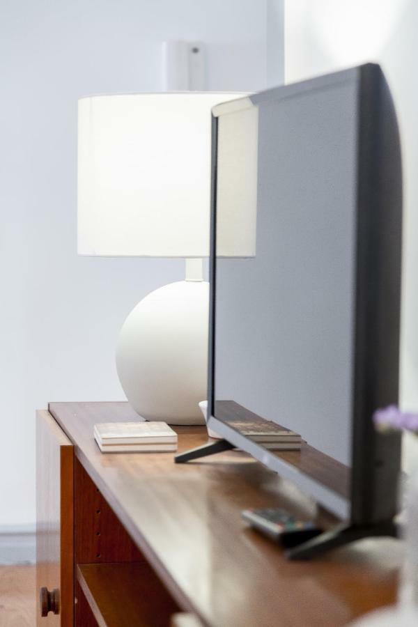 Bright & Spacious Alfama Apartment, By Timecooler Lisboa Ngoại thất bức ảnh